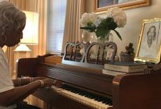 Graceful Voices: TVSS: Iconic