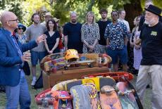 Antiques Roadshow: Clissold Park 1: TVSS: Iconic