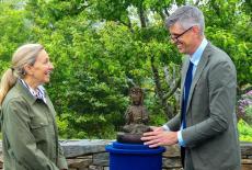 Antiques Roadshow: Coastal Maine Botanical Gardens Hour 2: TVSS: Iconic