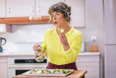 Kitchen Curious With Vivian Howard: Fruit With More to Give: TVSS: Iconic