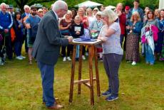 Antiques Roadshow: Alexandra Gardens, Cardiff 1: TVSS: Iconic