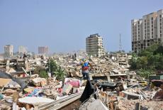Aftermath of earthquakes in La Guaira