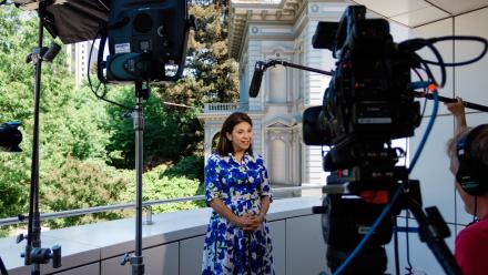Segment: Arlie Sulka — Tiffany Studios Helmet Lamp, ca. 1905: asset-mezzanine-16x9