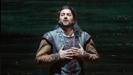 Yusif Eyvazov sings "Nessun dorma": asset-mezzanine-16x9