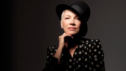 Annie Lennox: Nostalgia Live in Concert: asset-mezzanine-16x9