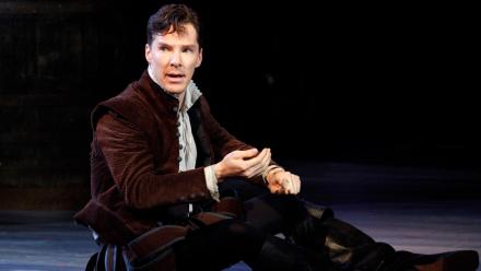 Benedict Cumberbatch as Rosencrantz in Tom Stoppard Play: asset-mezzanine-16x9