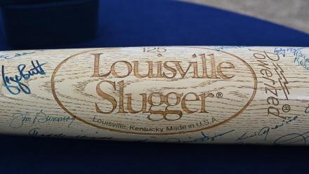 Appraisal: Autographed Louisville Slugger Baseball Bat: asset-mezzanine-16x9