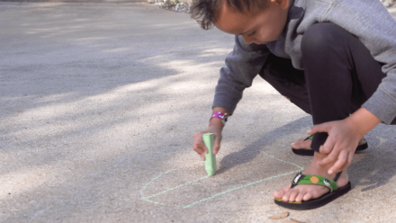 Play Letter Hopscotch: asset-mezzanine-16x9