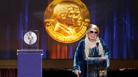 Joni Mitchell's Gershwin Prize Acceptance Speech: asset-mezzanine-16x9