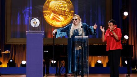 Carla Hayden Presents The Gershwin Award to Joni Mitchell: asset-mezzanine-16x9