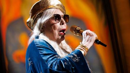 Joni Mitchell Sings Summertime: asset-mezzanine-16x9