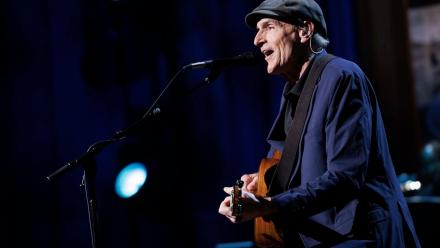 James Taylor Performs California: asset-mezzanine-16x9