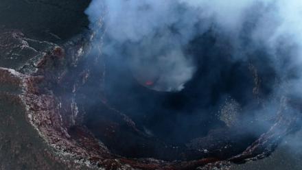 Scientists Make Rare Discovery in Active Volcano: asset-mezzanine-16x9