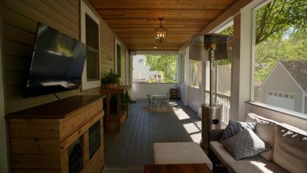 An Fabulous Porch and Other Surprises in Oyster Bay: asset-mezzanine-16x9