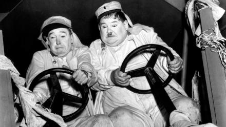 The Flying Deuces (1939): asset-mezzanine-16x9