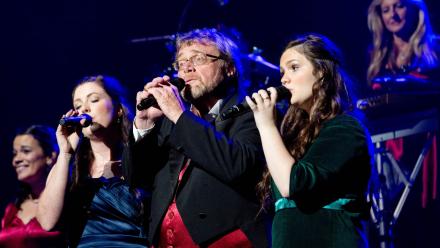 Mannheim Steamroller 30/40 Live: asset-mezzanine-16x9