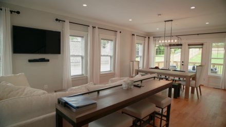 Farmhouse-Inspired Charm in a Hyattsville 5BR: asset-mezzanine-16x9