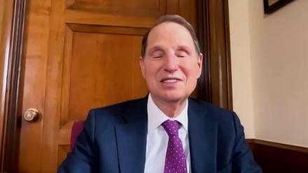 Sen. Ron Wyden on “Progressive Change” in the New Trump Era: asset-mezzanine-16x9