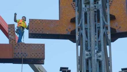 Extreme Airport Engineering Preview: asset-mezzanine-16x9