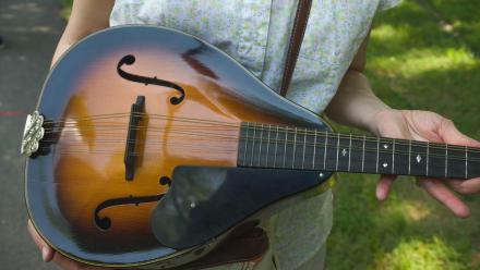 Appraisal: 1938 Martin Style B Mandola: asset-mezzanine-16x9