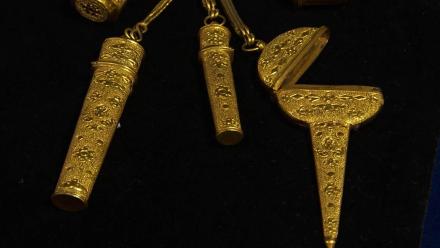 Appraisal: 19th C. Chinese Export Chatelaine: asset-mezzanine-16x9