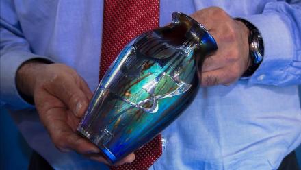 Appraisal: Loetz Medici Vase, ca. 1902: asset-mezzanine-16x9