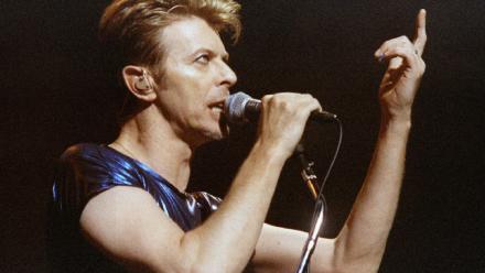 New London archive celebrates David Bowie’s dazzling legacy: asset-mezzanine-16x9