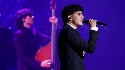 DannyLux performs “Ya No Estás” (Live!): asset-mezzanine-16x9