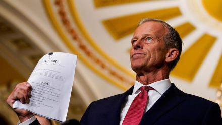 Government moves toward shutdown with Congress in deadlock: asset-mezzanine-16x9