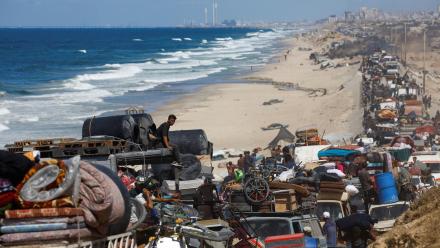 Israel escalates Gaza City siege as Hamas reviews proposal: asset-mezzanine-16x9