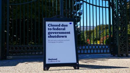 News Wrap: Congress appears no closer to ending shutdown: asset-mezzanine-16x9