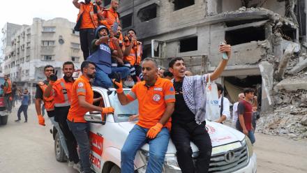 Gazans and Israelis celebrate ceasefire deal: asset-mezzanine-16x9