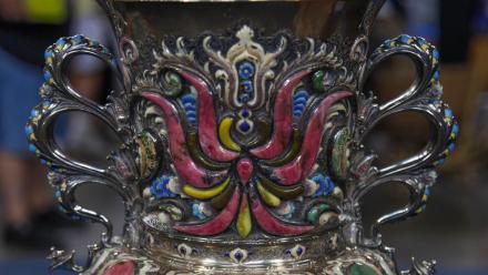 Appraisal: 1893 Tiffany & Co. World’s Fair Exhibition Vase: asset-mezzanine-16x9