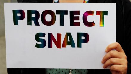 Millions face losing SNAP benefits as shutdown continues: asset-mezzanine-16x9