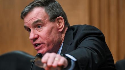 Warner slams White House for excluding Dems from briefing: asset-mezzanine-16x9