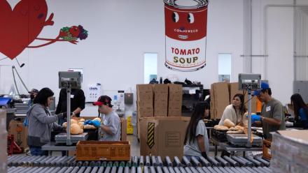 Uncertainty for SNAP recipients as shutdown enters new month: asset-mezzanine-16x9