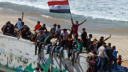 Washington Week with The Atlantic full episode, 10/10/25: asset-mezzanine-16x9