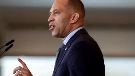 Voters want focus on 'everyday Americans,' Jeffries says: asset-mezzanine-16x9