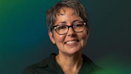 Interview: De-Extinction, Dire Wolves, and Jurassic Park with Beth Shapiro: asset-mezzanine-16x9