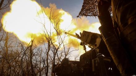 Ukraine and U.S. revise peace plan as origins questioned: asset-mezzanine-16x9