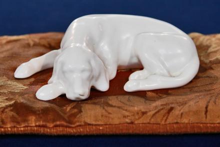 Appraisal: Roseville "Ivory" Dog Figurine, ca. 1932: asset-mezzanine-16x9