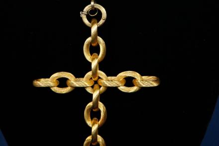 Appraisal: Tiffany & Co. Gold Necklace, ca. 1870: asset-mezzanine-16x9