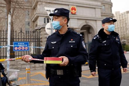Chinese officials stifle, expel foreign journalists: asset-mezzanine-16x9