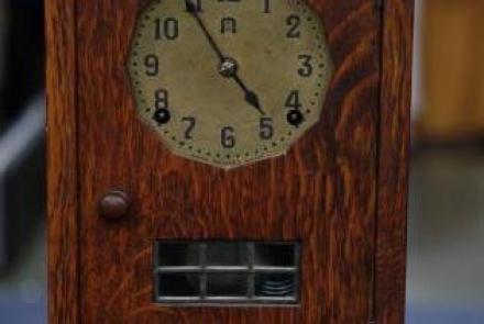 Appraisal: Gustav Stickley Oak Mantel Clock, ca. 1911: asset-mezzanine-16x9