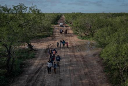 Why the Border Patrol is leaving migrants in rural areas: asset-mezzanine-16x9