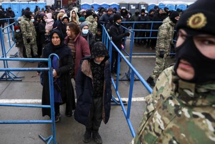 Migrants traumatized by Belarus-Poland tensions return home: asset-mezzanine-16x9