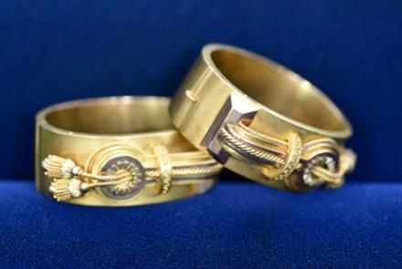 Appraisal: Queen Liliʻuokalani Gold Bangle Bracelets: asset-mezzanine-16x9