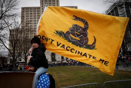 News Wrap: Texas judge blocks federal vaccine mandate: asset-mezzanine-16x9