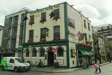 Curious Dublin Pubs: asset-mezzanine-16x9