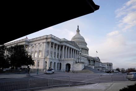 Republicans block COVID aid as cases rise in Washington: asset-mezzanine-16x9